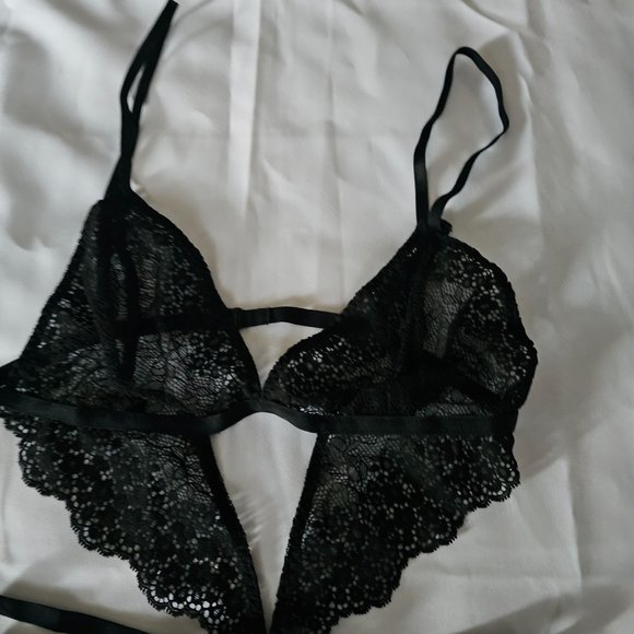 Victoria's Secret Chantilly Lace Plunge Teddy Bodysuit Black Size M/M NWT - Picture 5 of 12